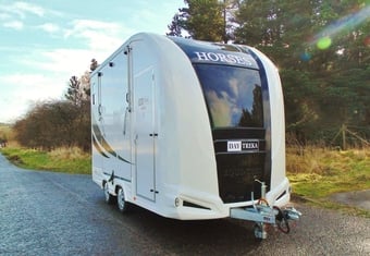Equi-Trek Day-Treka   Horse Trailer