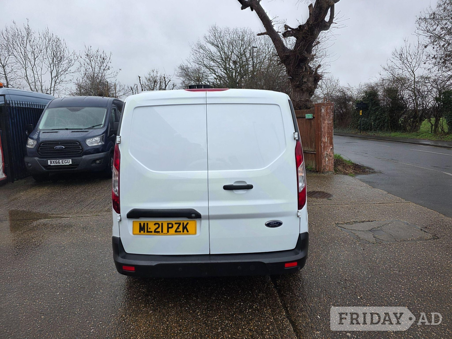 Ford Transit Connect 2020 - Vans & Commercial Vehicles in Hounslow