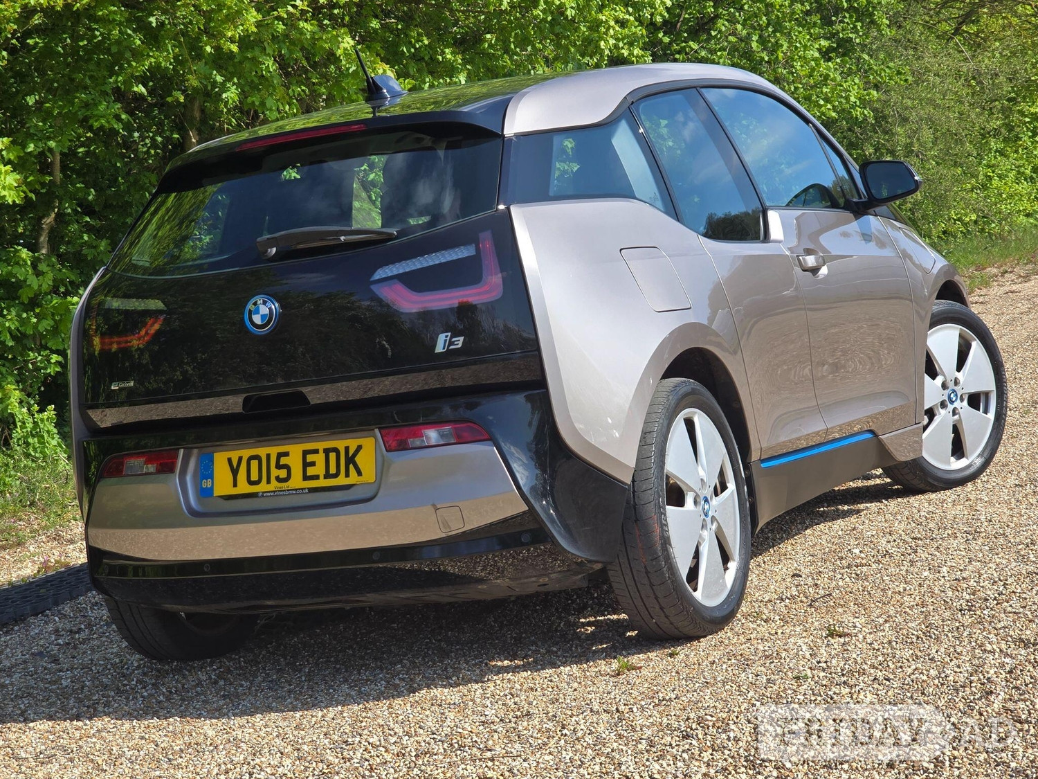 [ berth ]BMW i3