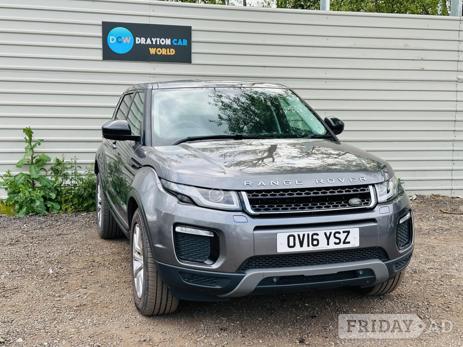 Land Rover Range Rover Evoque 2016 in Hillingdon
