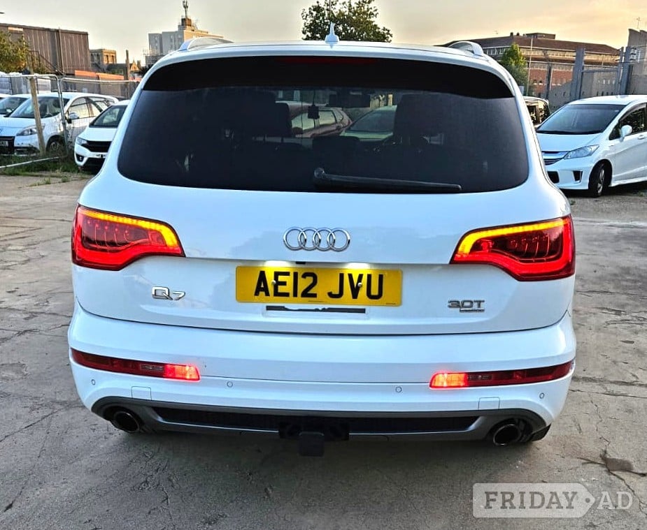 Audi Q7 2012 - Cars
