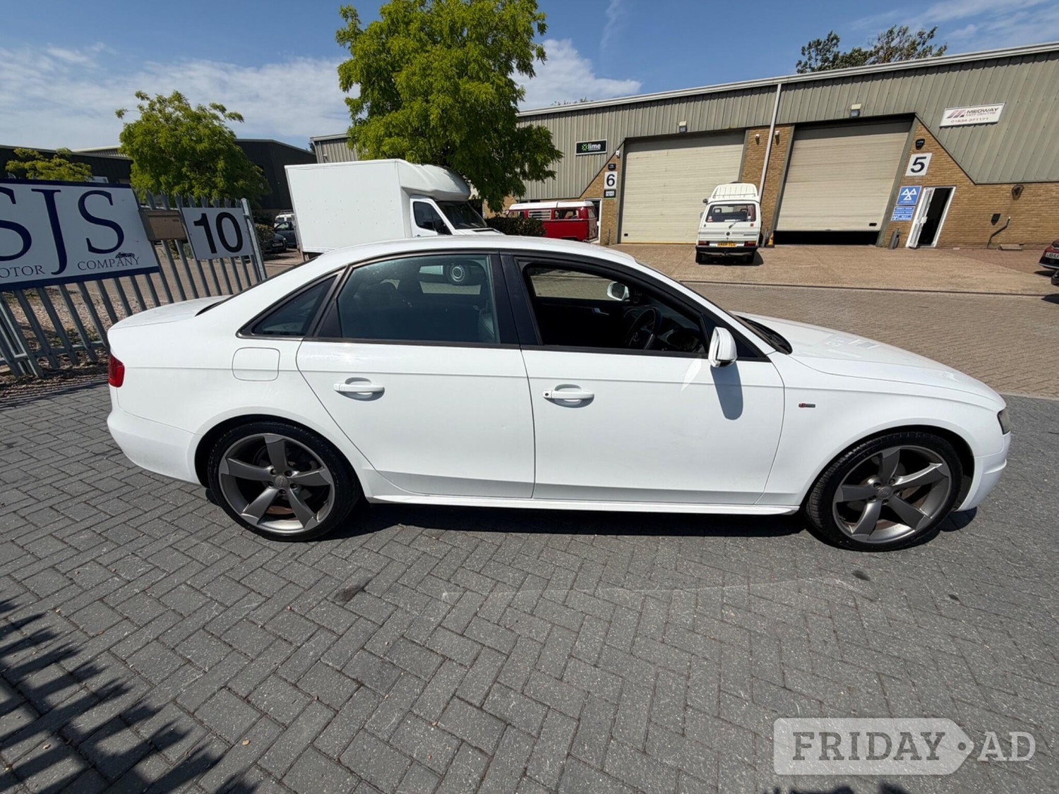 Audi A4 2011 - Cars