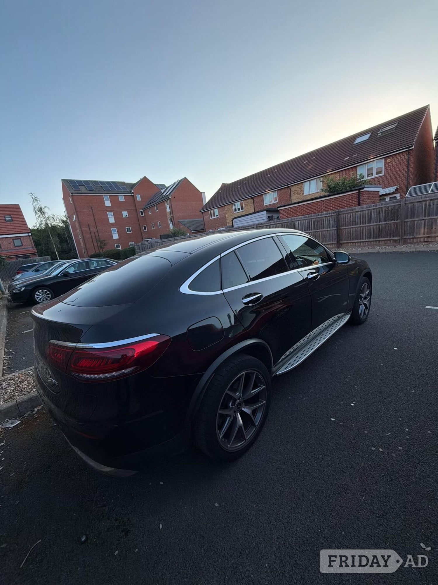 Mercedes-Benz GLC 2021 - Cars in Uxbridge