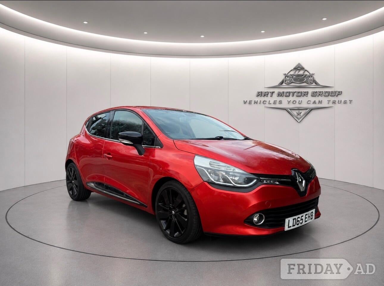 Renault Clio 2015 - Cars in Hengoed