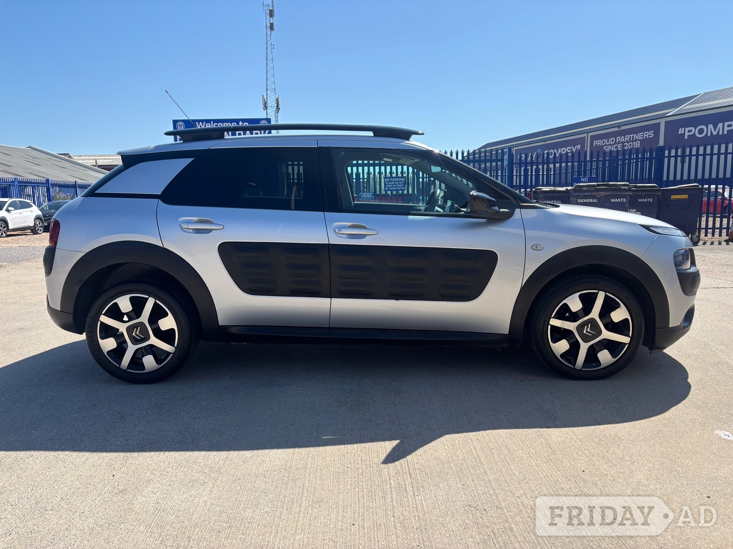 [ berth ]Citroen C4 Cactus