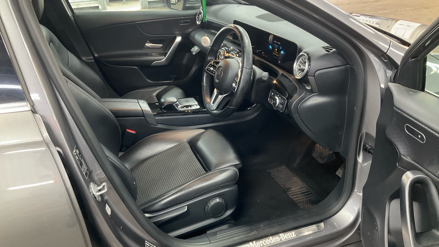 [ berth ]Mercedes-Benz A Class