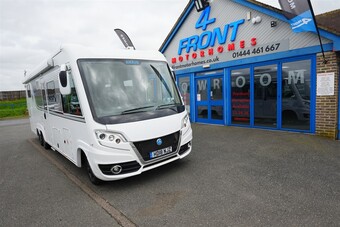 Knaus Sun i 900 LEG 2018 for sale