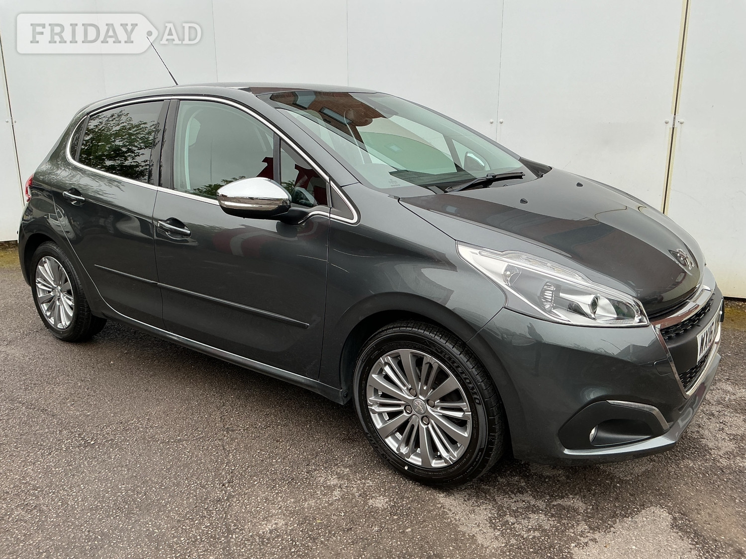 [ berth ]Peugeot 208