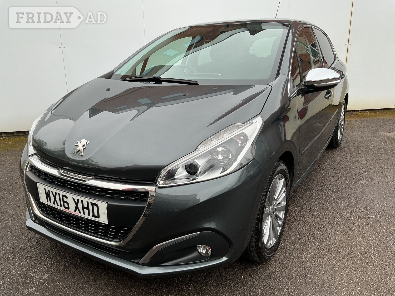 Peugeot 208 Porth