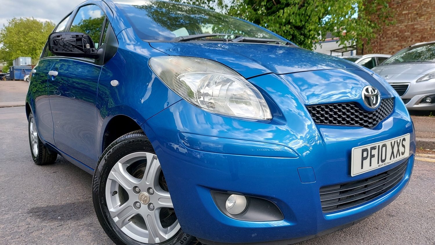 Toyota Yaris 2010 - Cars in Leicester