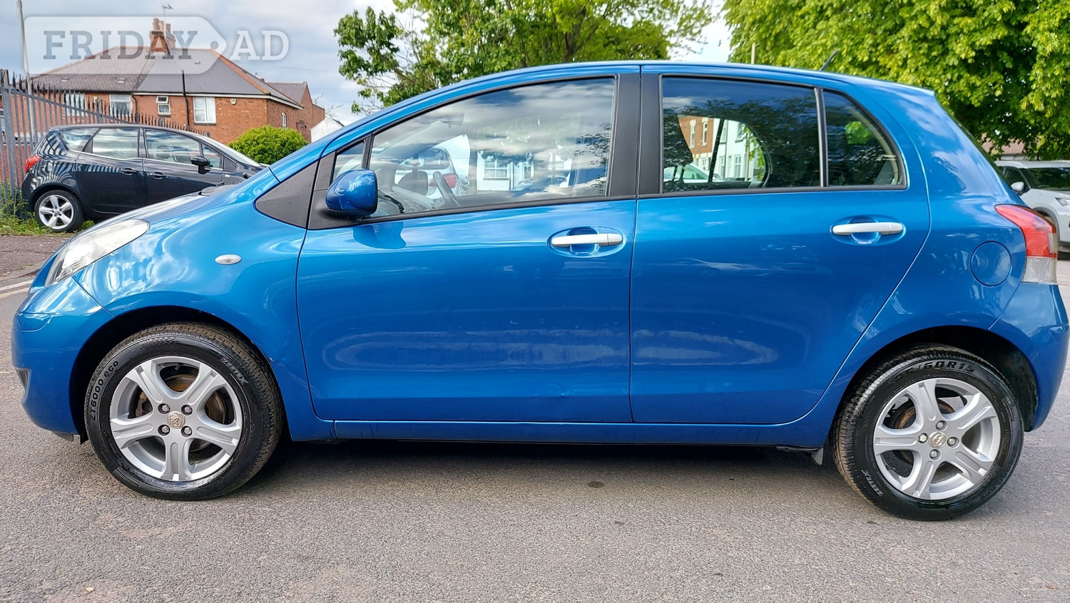 Toyota Yaris 2010 - Cars