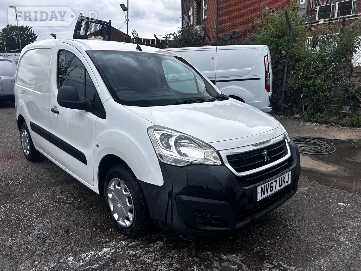 Peugeot Partner 2018 in Rochester