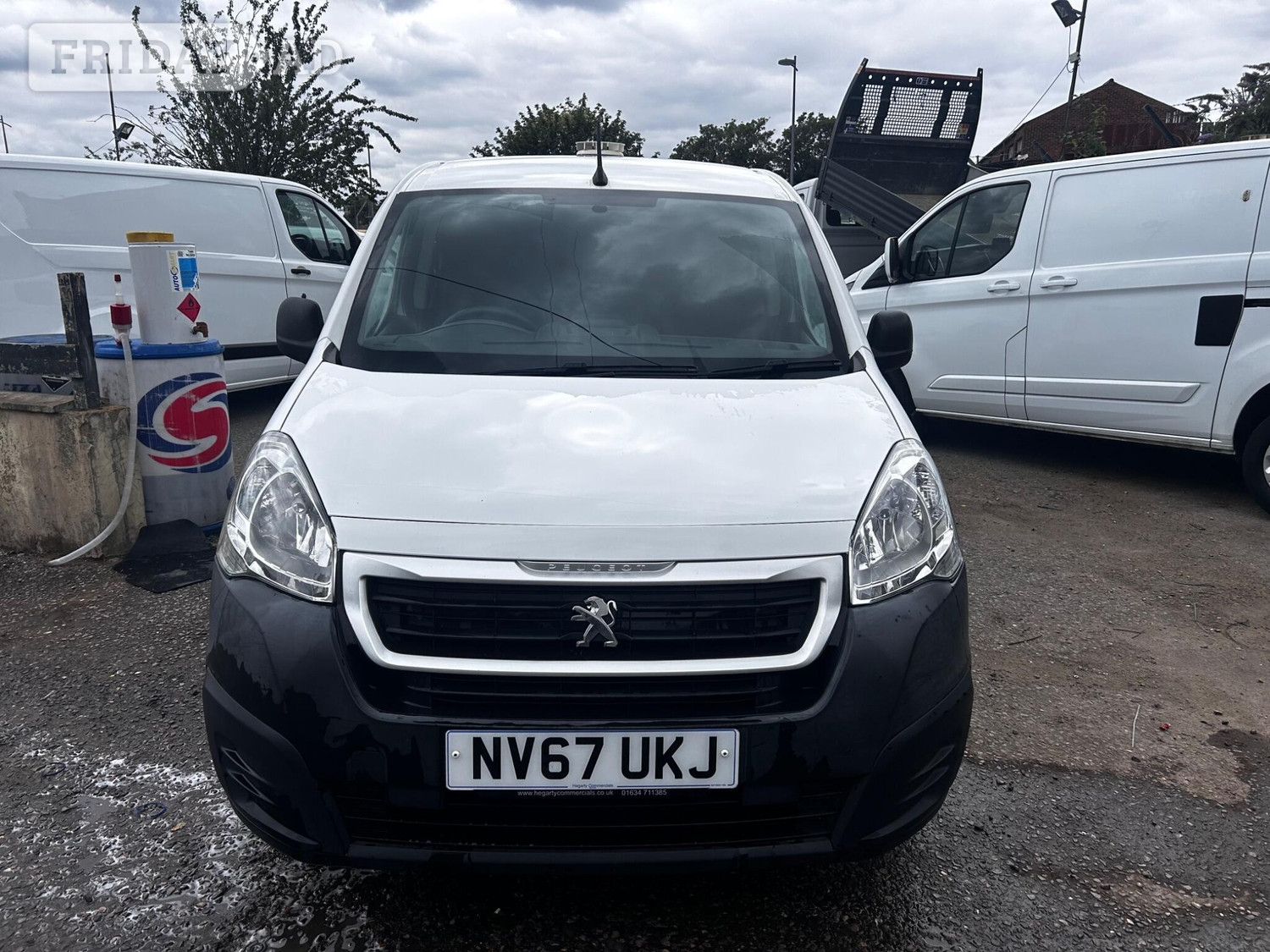 [ berth ]Peugeot Partner