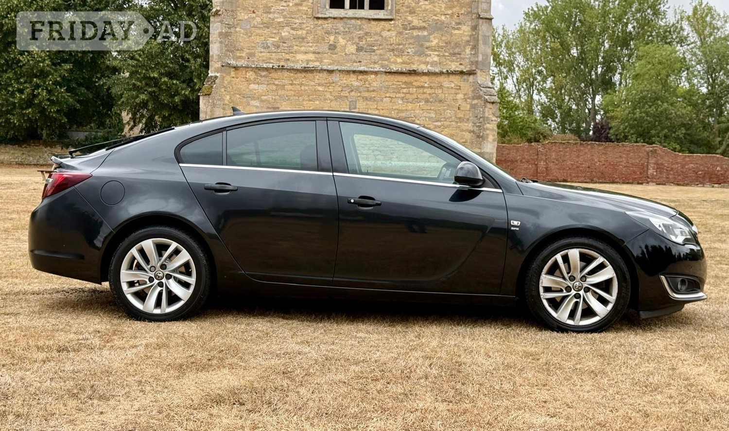 [ berth ]Vauxhall Insignia
