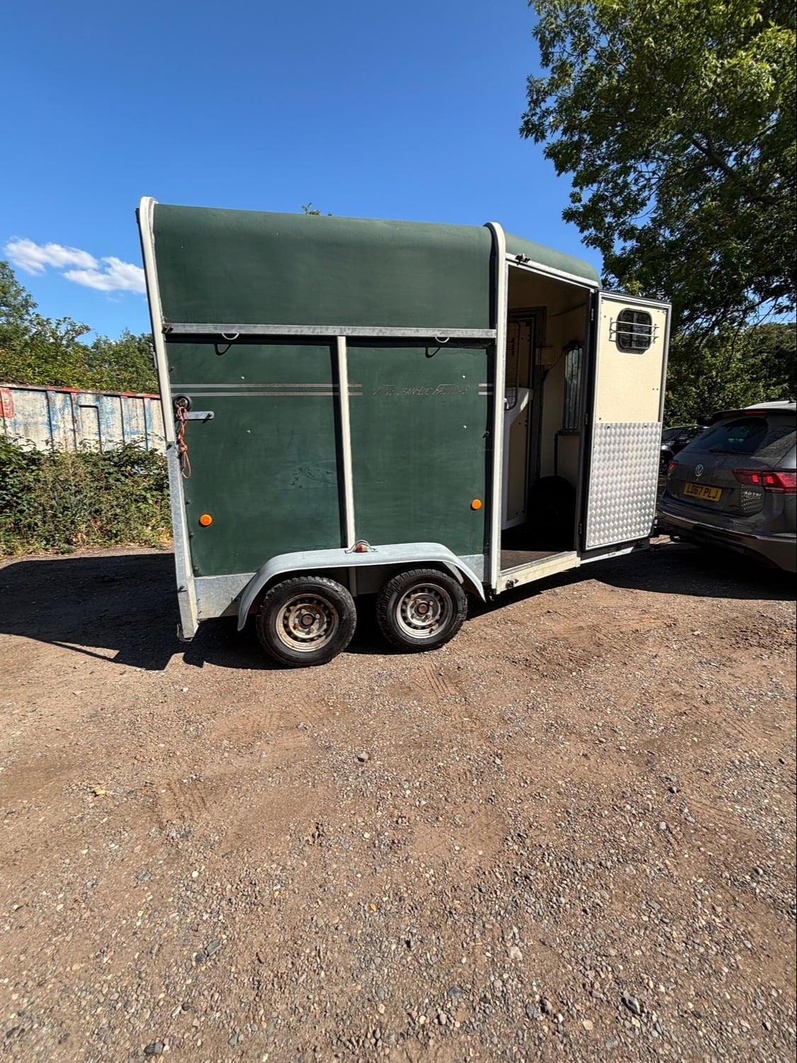 Fautras Van Faustras Provan plus  Horse Trailer - Trailers & Horseboxes