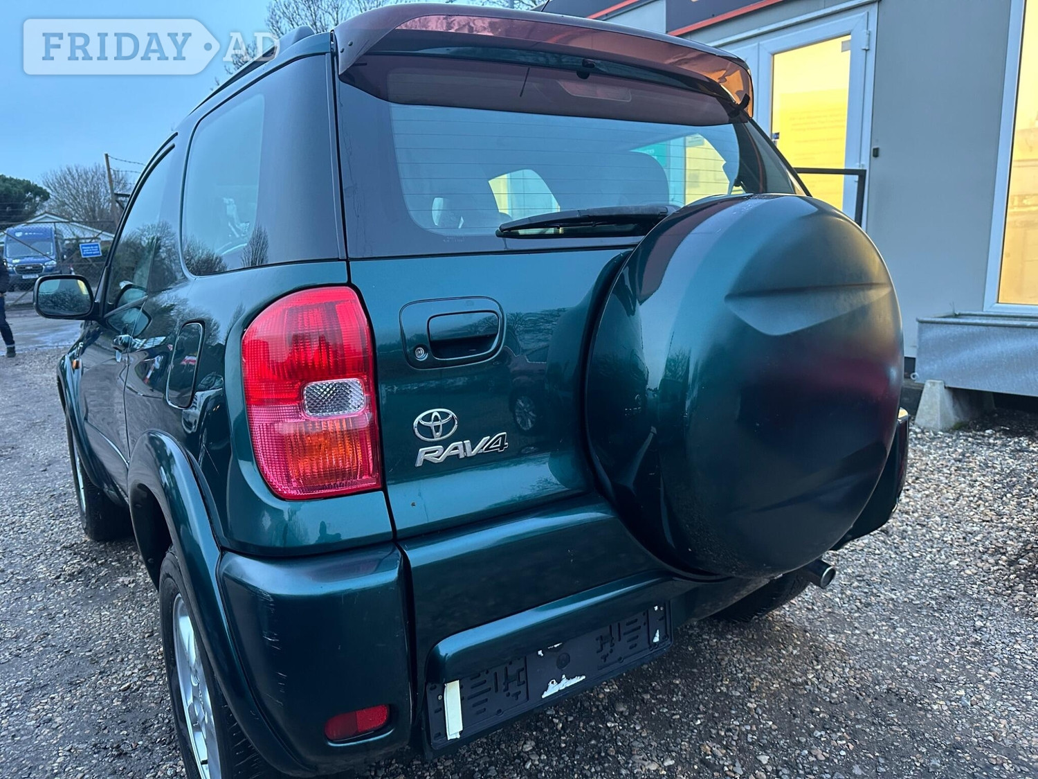 Toyota RAV4 2003 - Cars in Sunbury-On-Thames