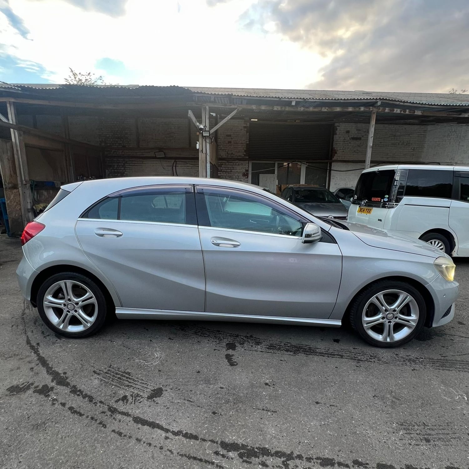 [ berth ]Mercedes-Benz A Class