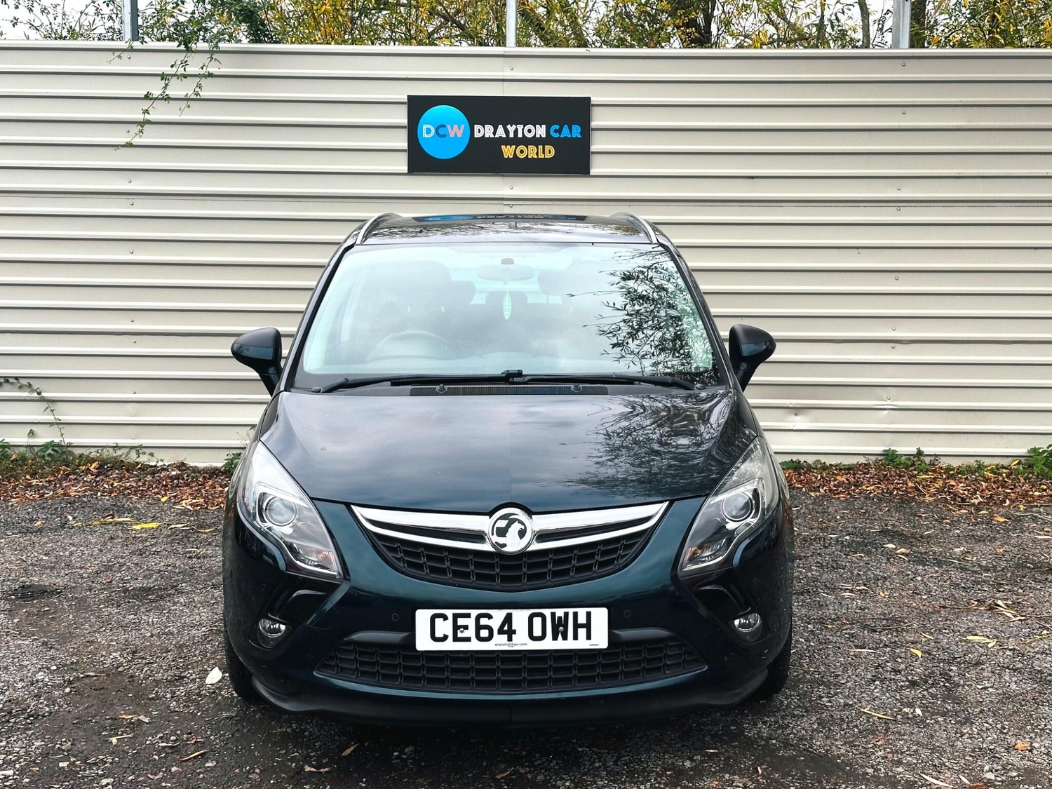 [ berth ]Vauxhall Zafira Tourer