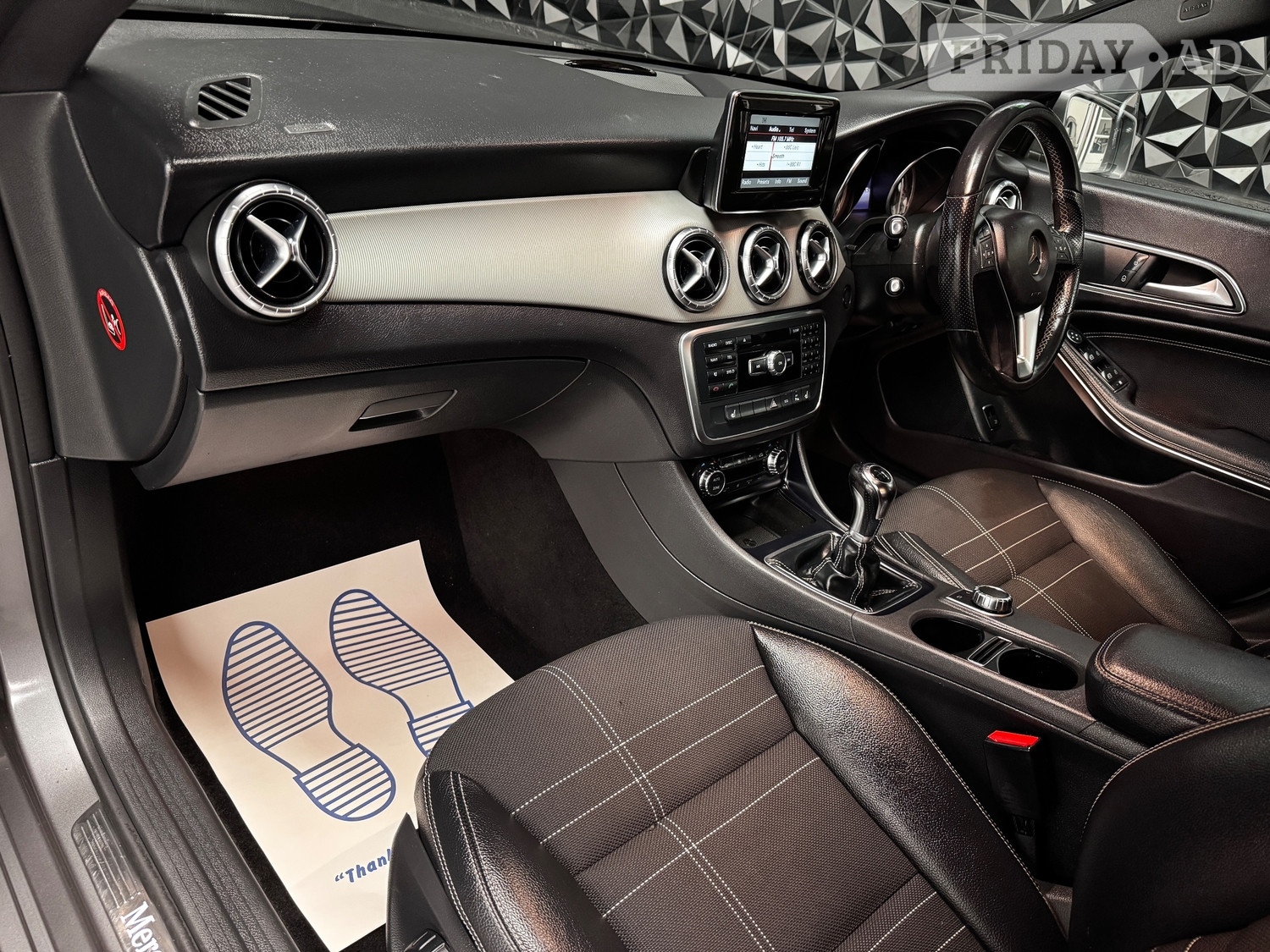 [ berth ]Mercedes-Benz CLA Class