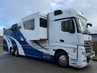 Equi-Trek  Mercedes-Benz Horsebox