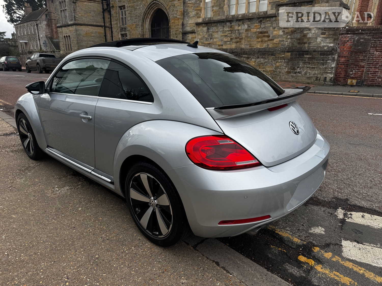 Volkswagen Beetle 2015 - Cars in Mayfield