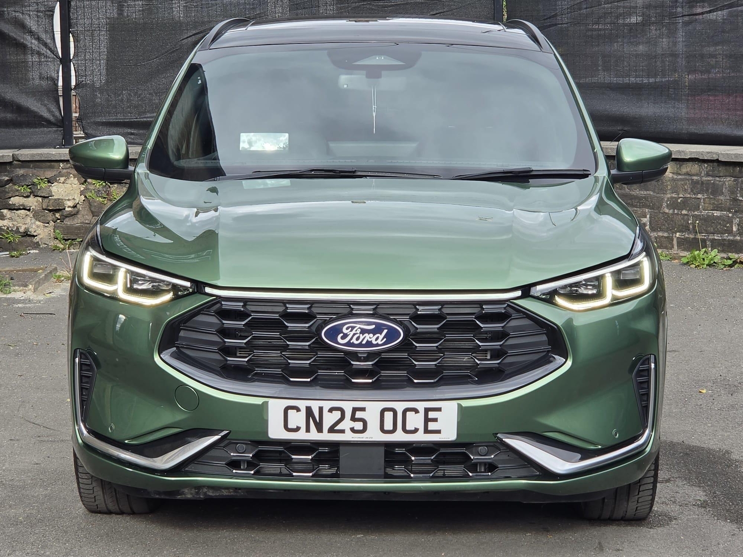 [ berth ]Ford Kuga