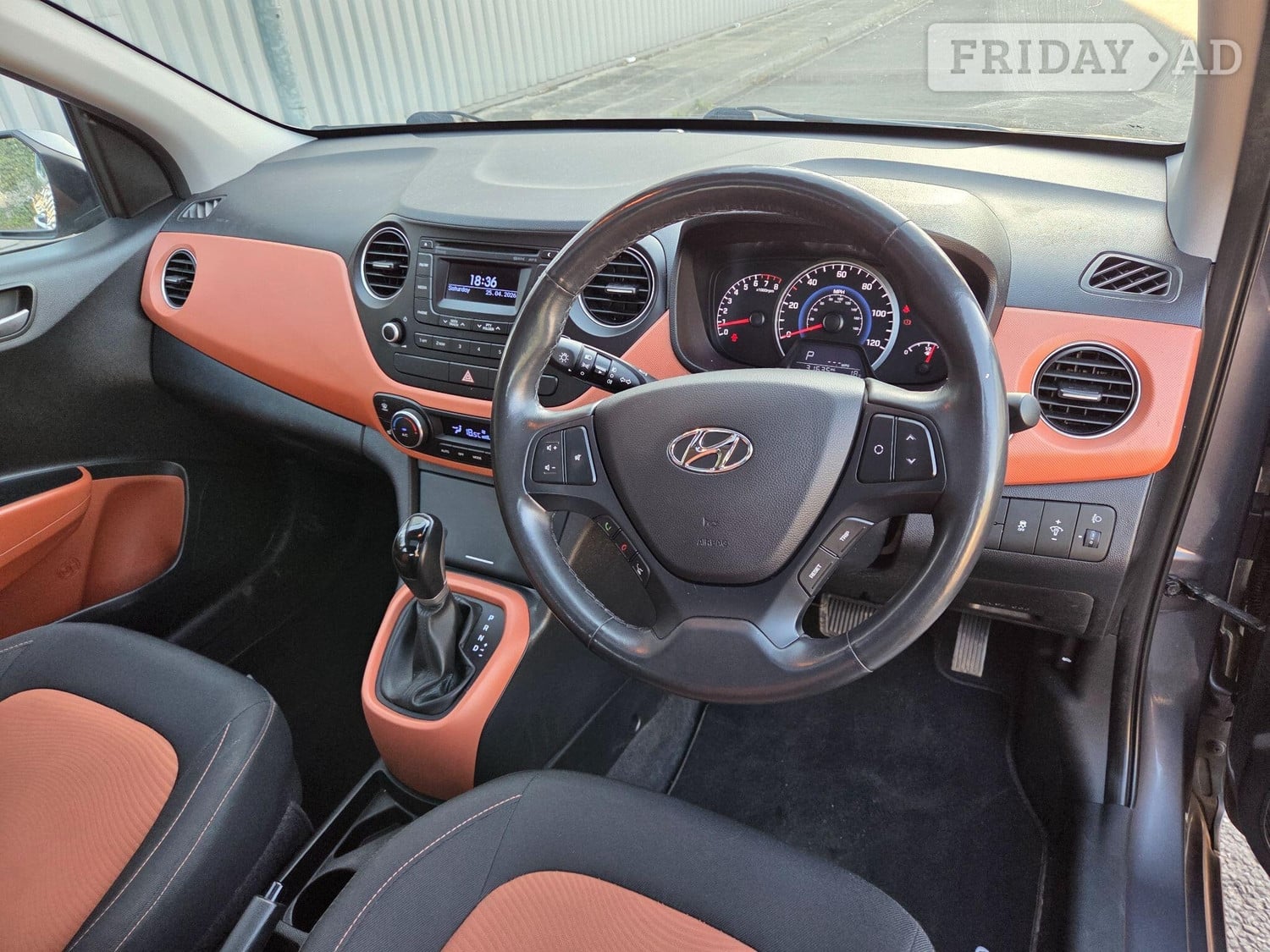 Hyundai i10 2016 - Cars in Slough