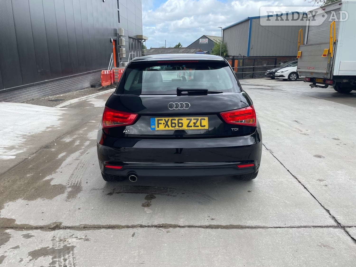 [ berth ]Audi A1