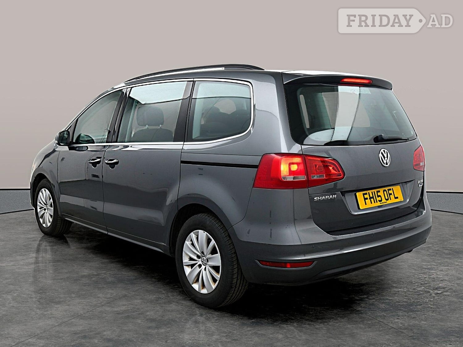Volkswagen Sharan 2015 - Cars in Blackburn