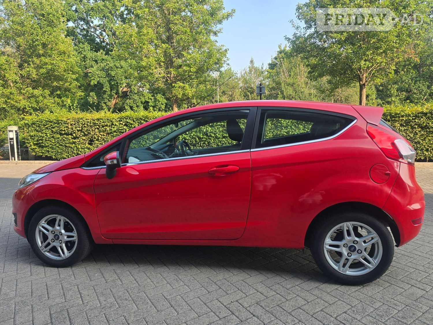 Ford Fiesta 2013 - Cars in Camberley