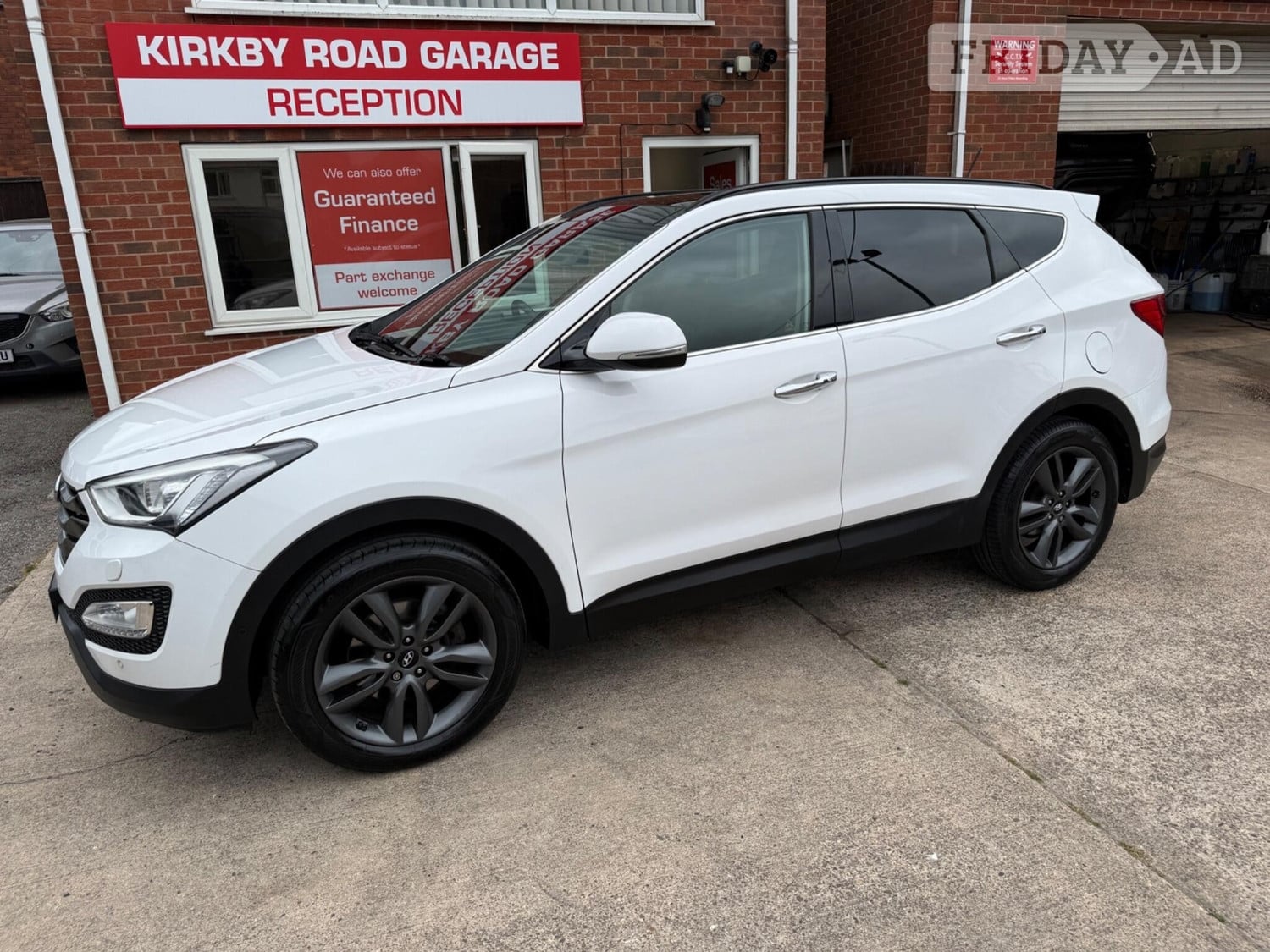 Hyundai Santa Fe 2015 in Nottingham