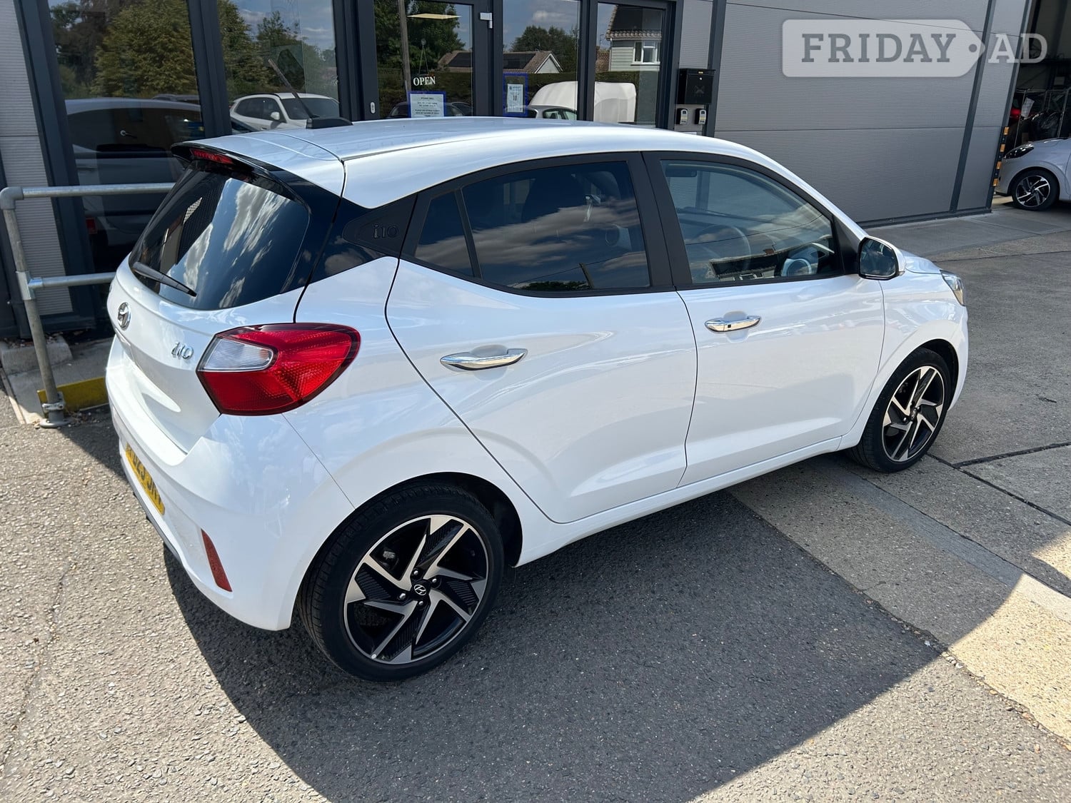 Hyundai i10 2023 - Cars
