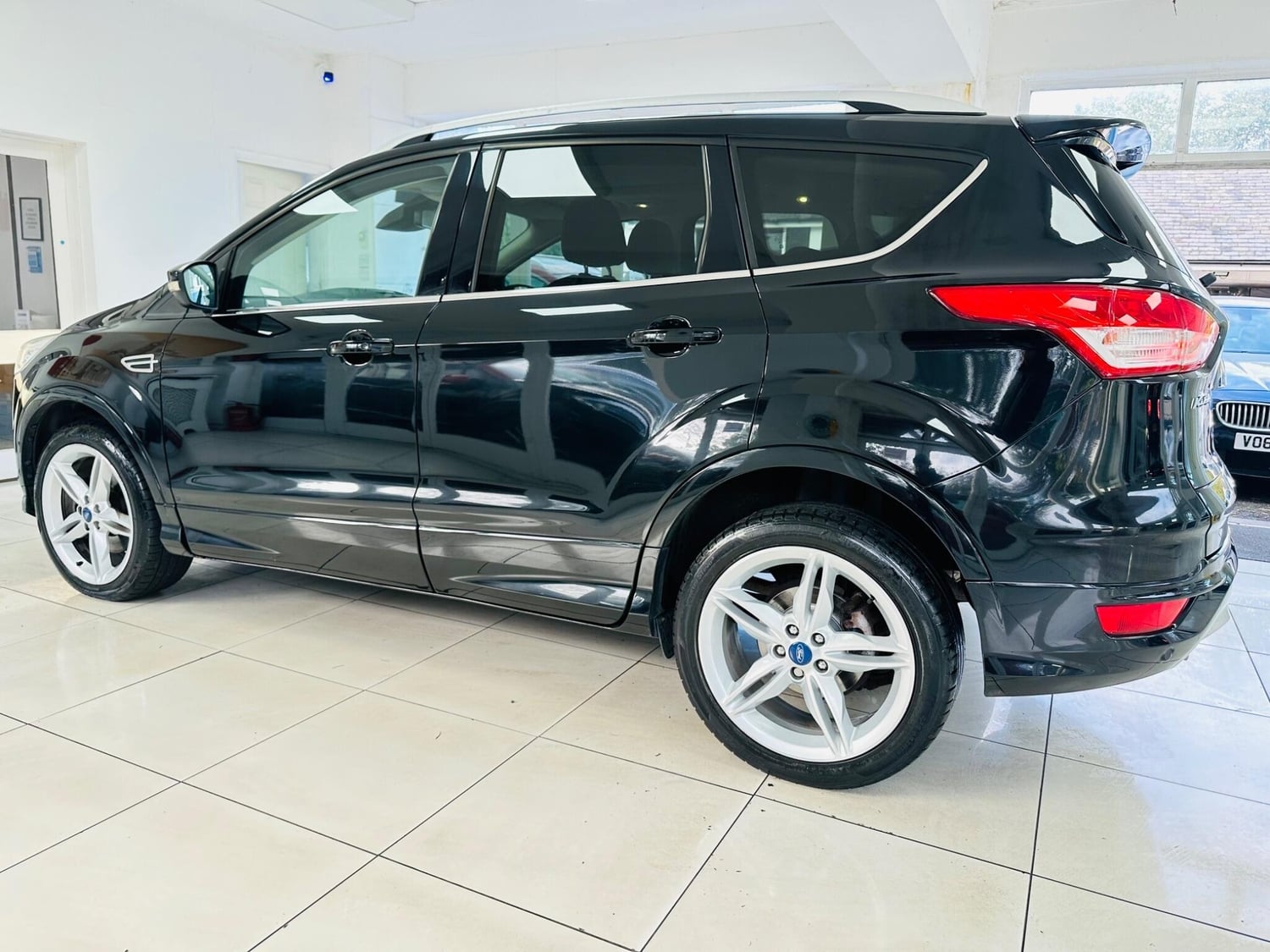 Ford Kuga 2016 - Cars