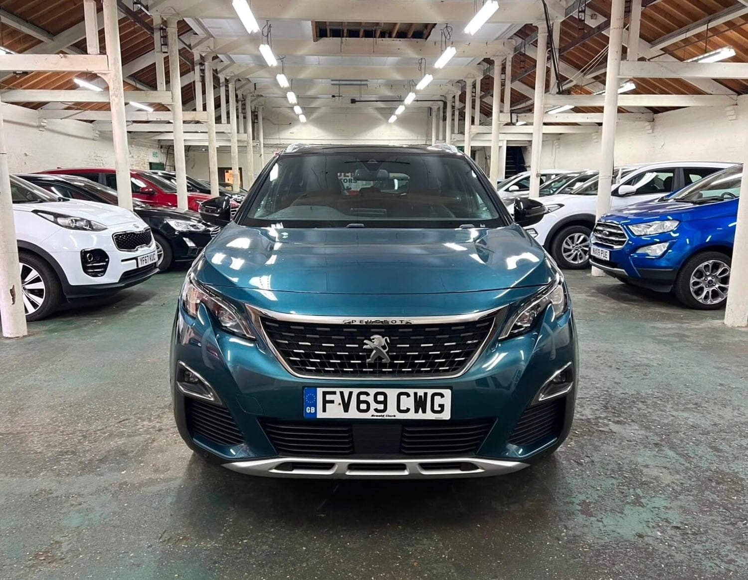 [ berth ]Peugeot 5008