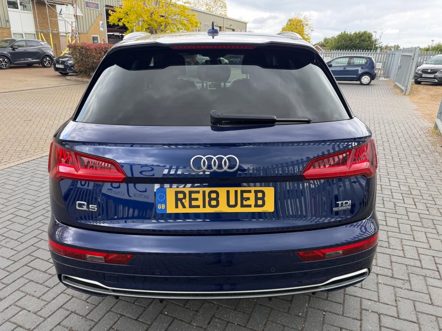 Audi Q5 2018 - Cars