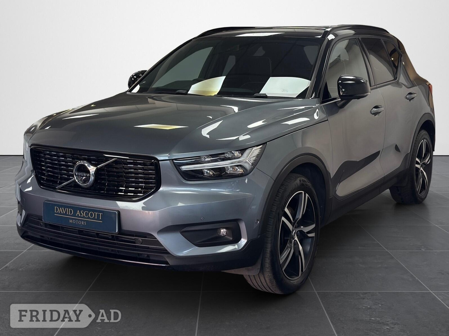 Volvo XC40 2018 - Cars in Ealing
