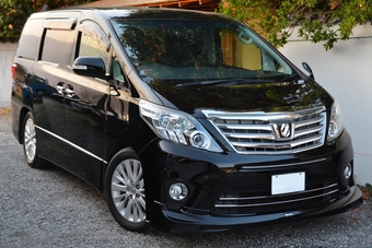 Toyota Alphard 2013