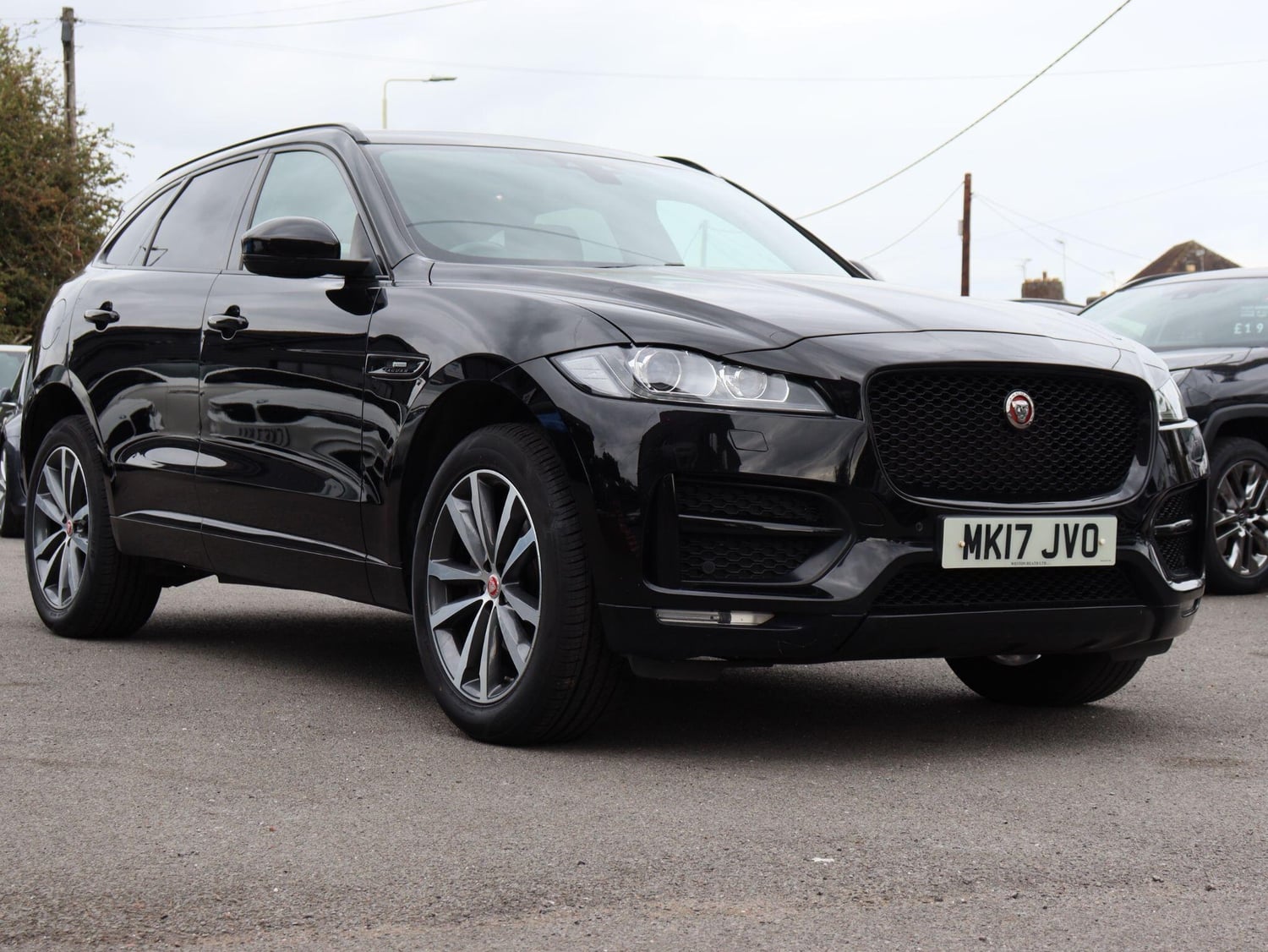 Jaguar F-Pace 2017 - Cars