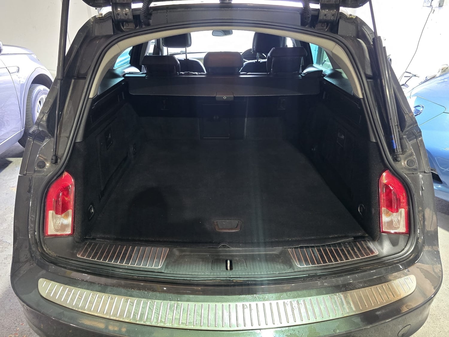 Vauxhall Insignia 2015 - Cars in Pontypridd