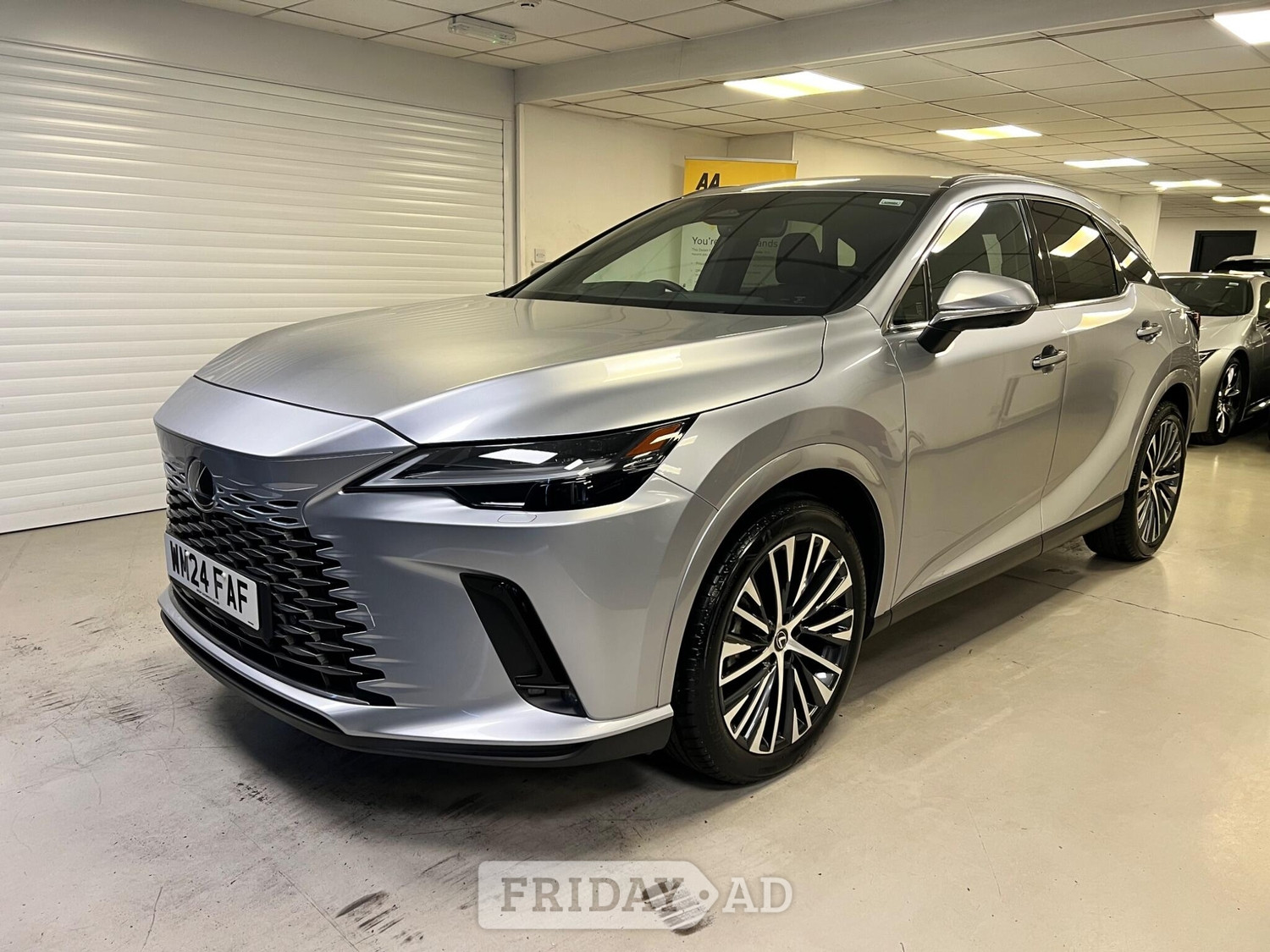 Lexus RX 2024 in Stroud