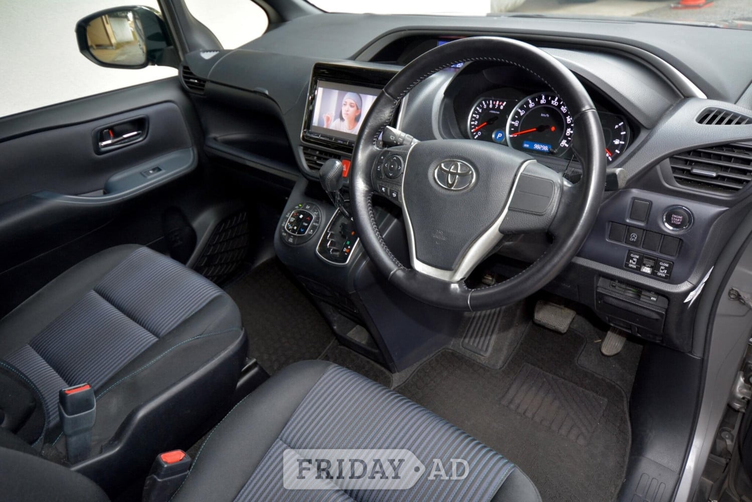 Toyota Voxy Chingford