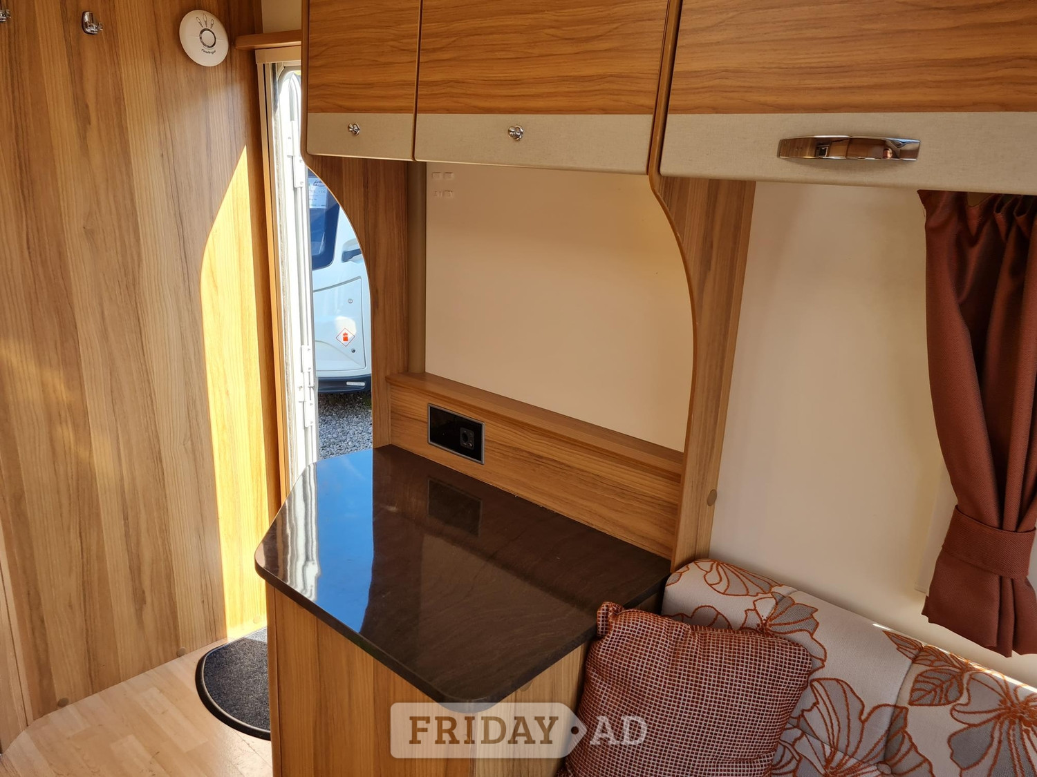 [2 berth ]Bailey Pursuit 400-2