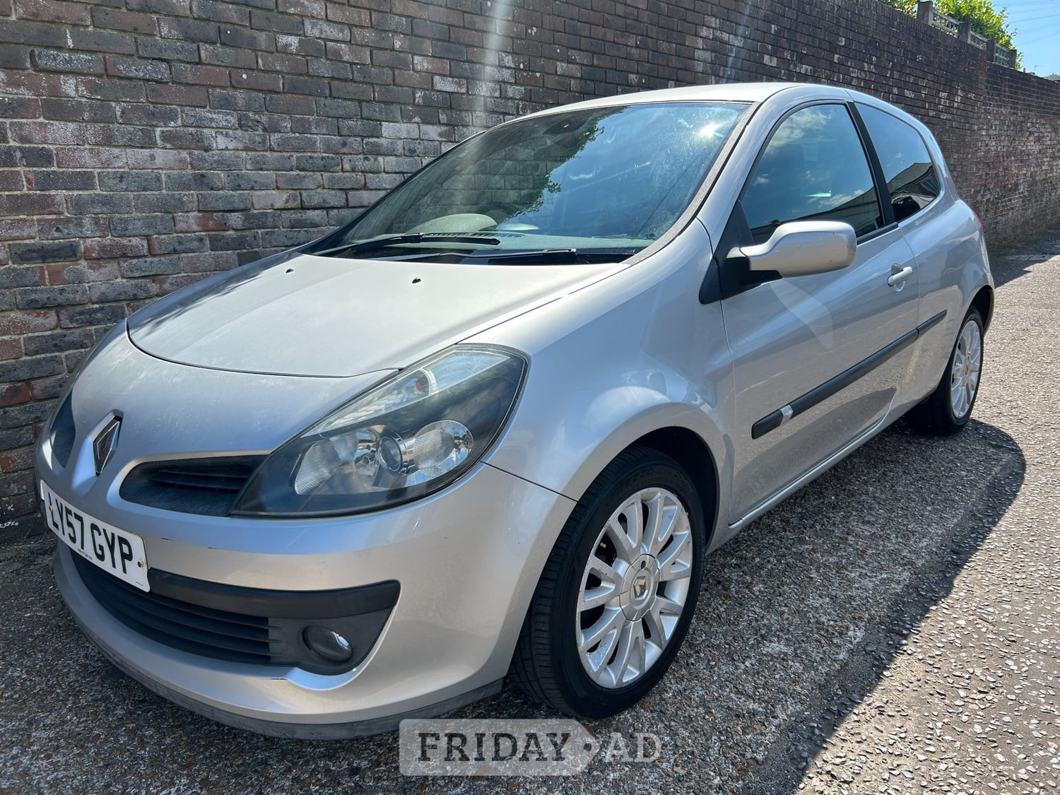 Renault Clio 2008 in Eastbourne