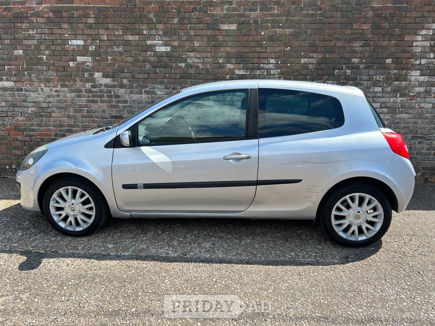[ berth ]Renault Clio
