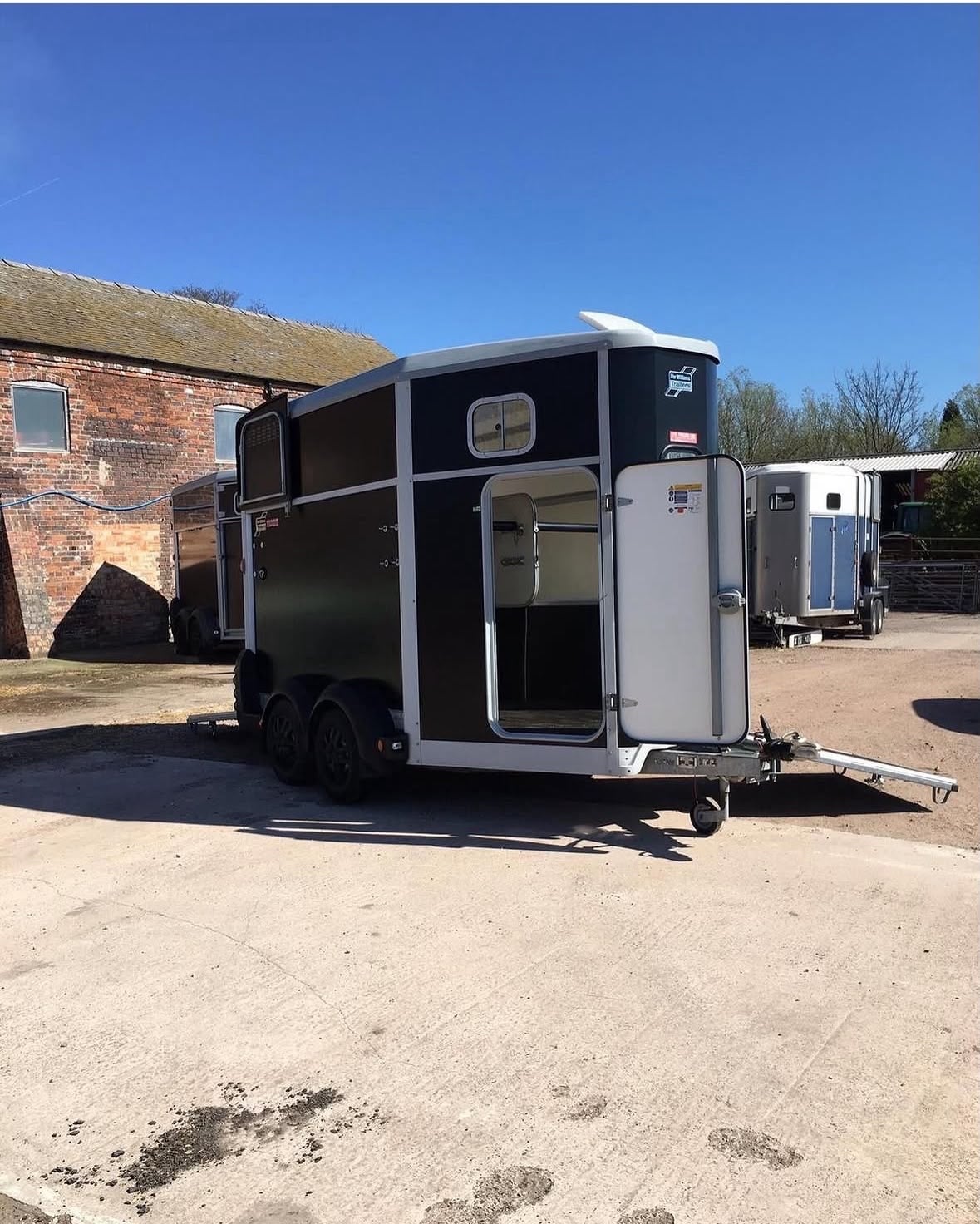 Ifor Williams HB511  Horse Trailer - Trailers & Horseboxes in Kenilworth