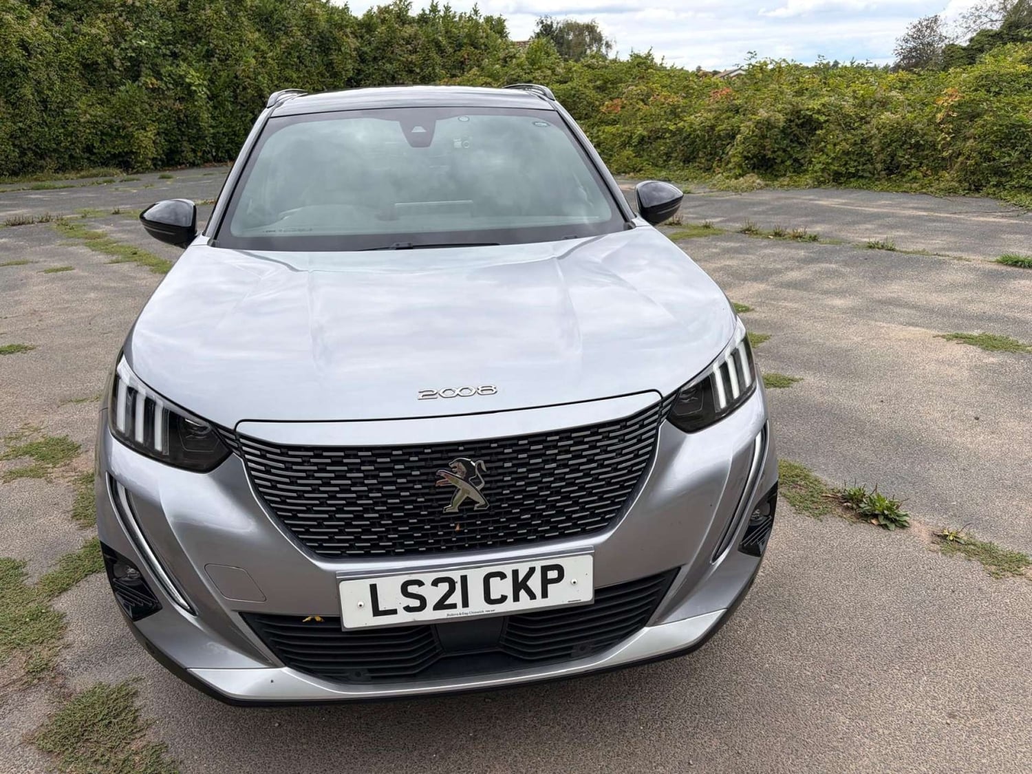 [ berth ]Peugeot 2008