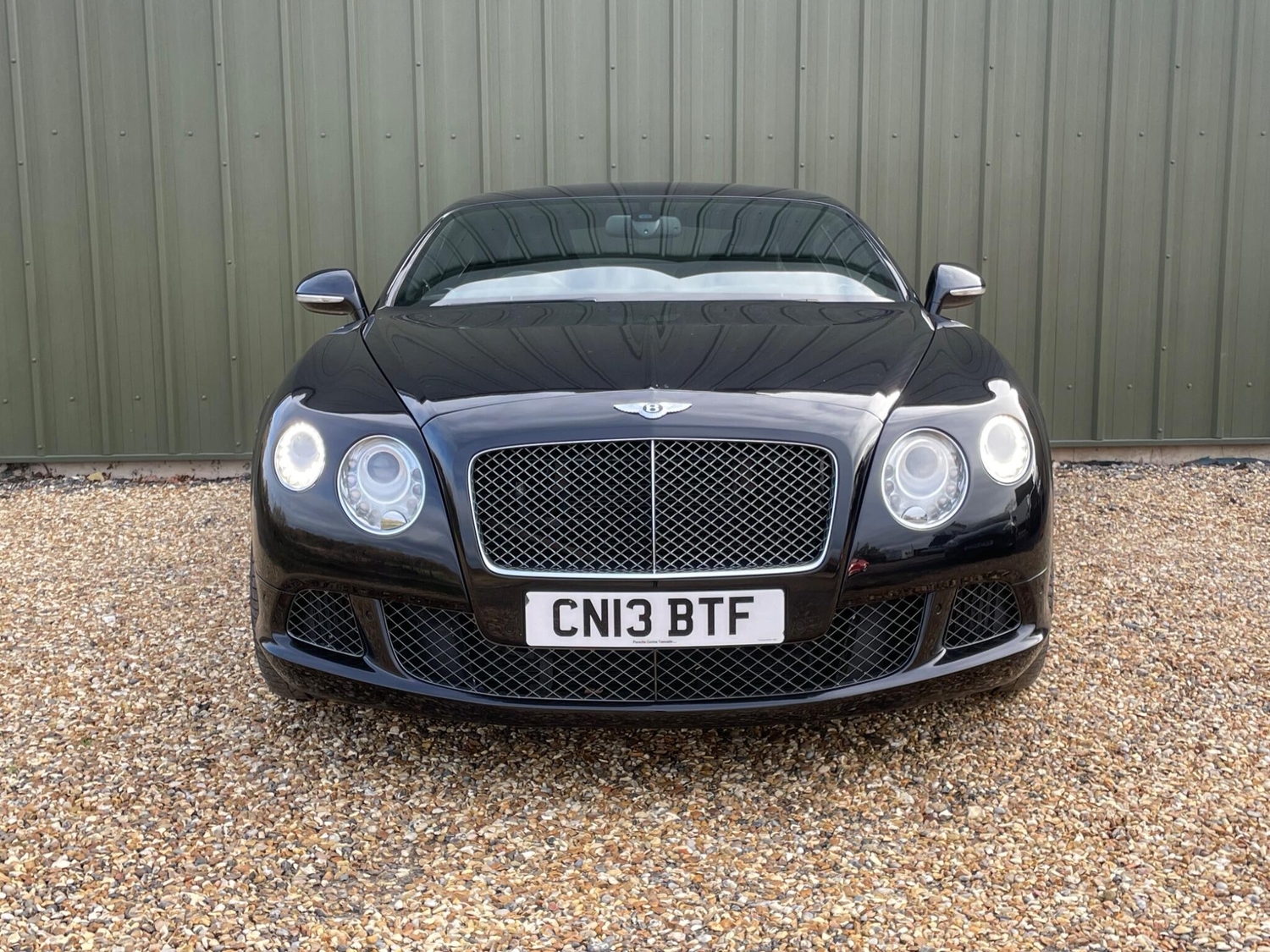 Bentley Continental Reading