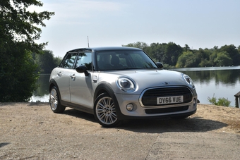 Mini Hatch 2016