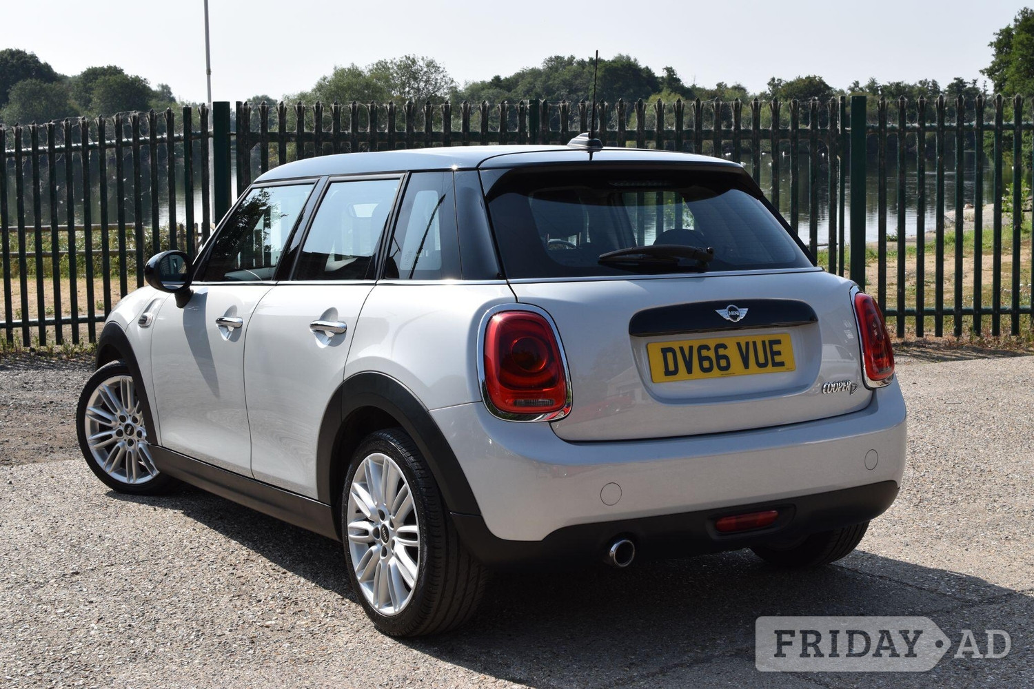 Mini Hatch 2016 - Cars in Reading