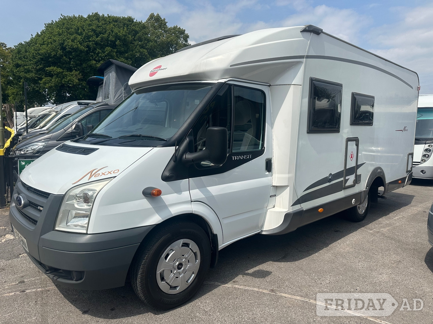 [ berth ]Burstner Nexxo T660